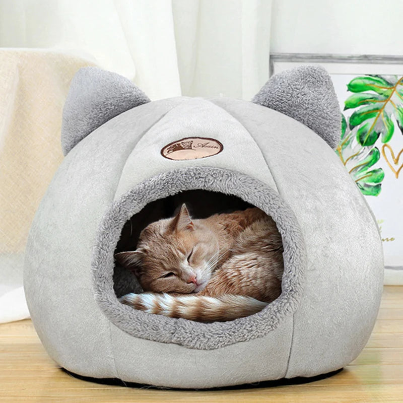 Cosy Cat Cave House